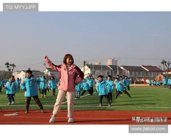 王娜专访:从绿茵场到人生舞台的奋斗与成长之路